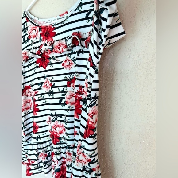 Downeast Brand/Size S/Floral Blouse - Picture 5 of 10